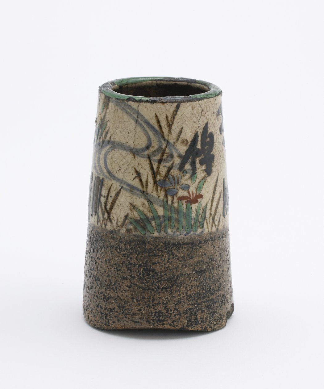 Suporte de concha, afilado cilíndrico com pé em trevo ondulado, Kyoto, Kyoto-fu, período Edo (cerâmica) de Japanese School