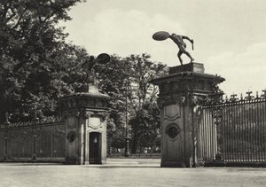Berlim: Palácio Charlottenburg, Entrada; Palácio Charlottenburg, Entrada (foto a p/b) de Sasha Stone